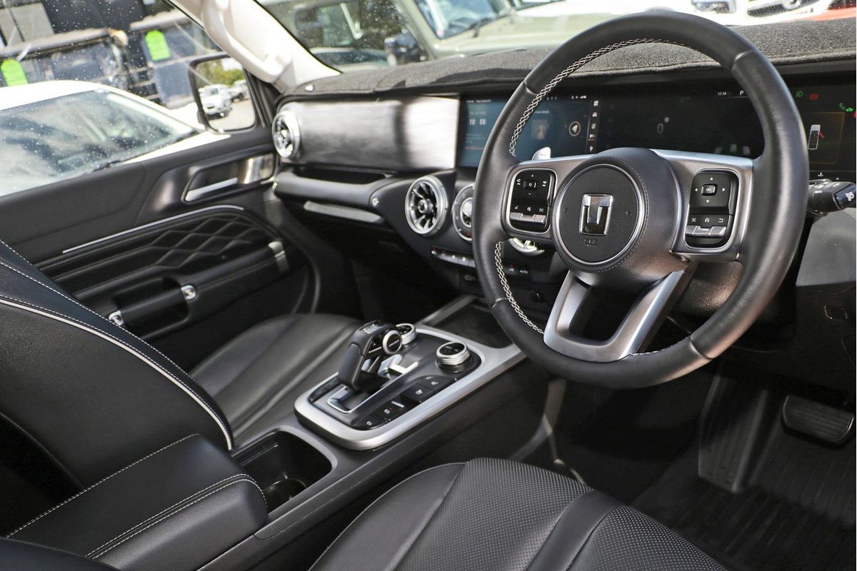 2023 GWM Tank 300 Ultra Hybrid P01