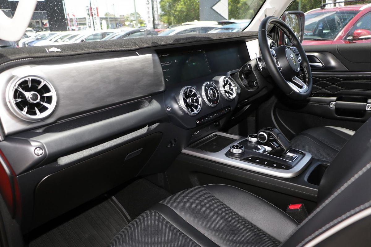 2023 GWM Tank 300 Ultra Hybrid P01