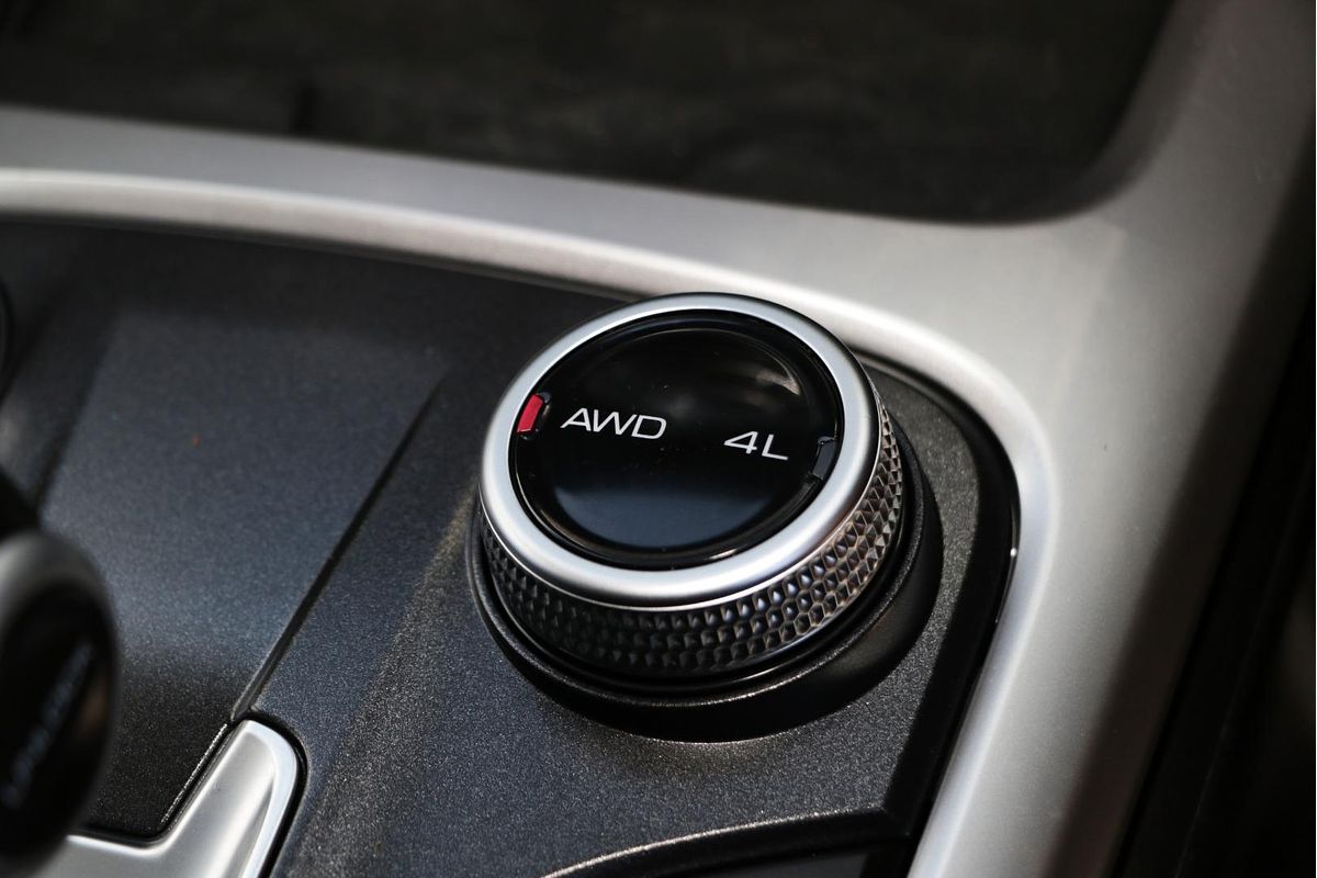 2023 GWM Tank 300 Ultra Hybrid P01