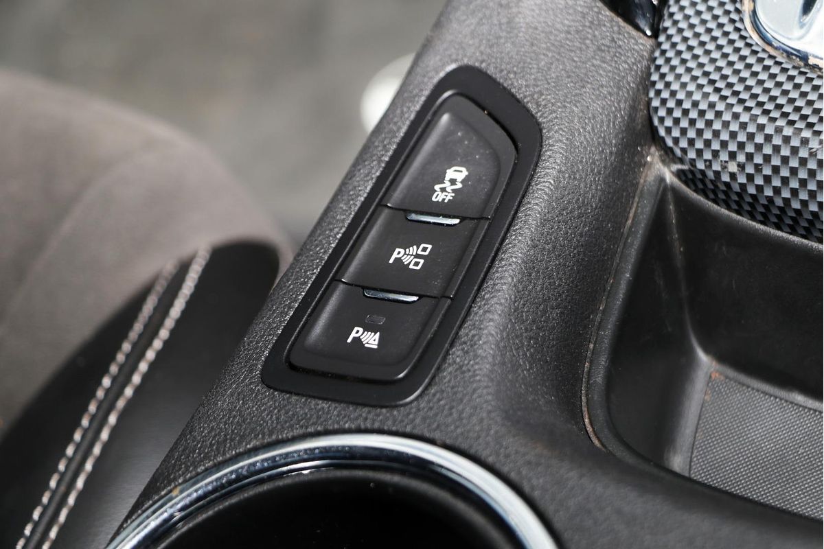 2015 Holden Ute SV6 Lightning VF Rear Wheel Drive