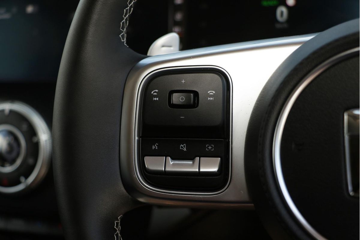 2023 GWM Tank 300 Ultra Hybrid P01