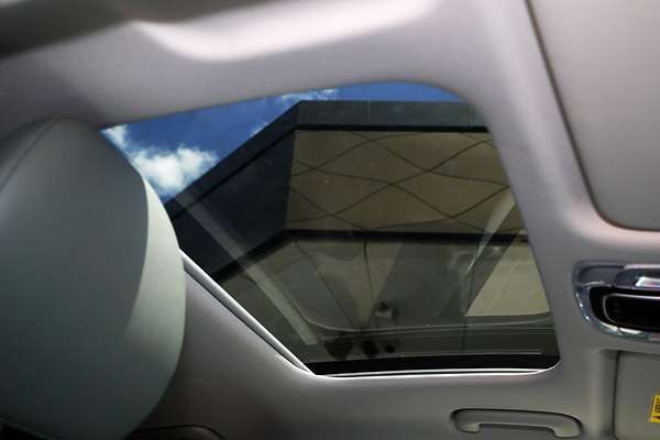 2025 Hyundai Kona Premium SX2.V3