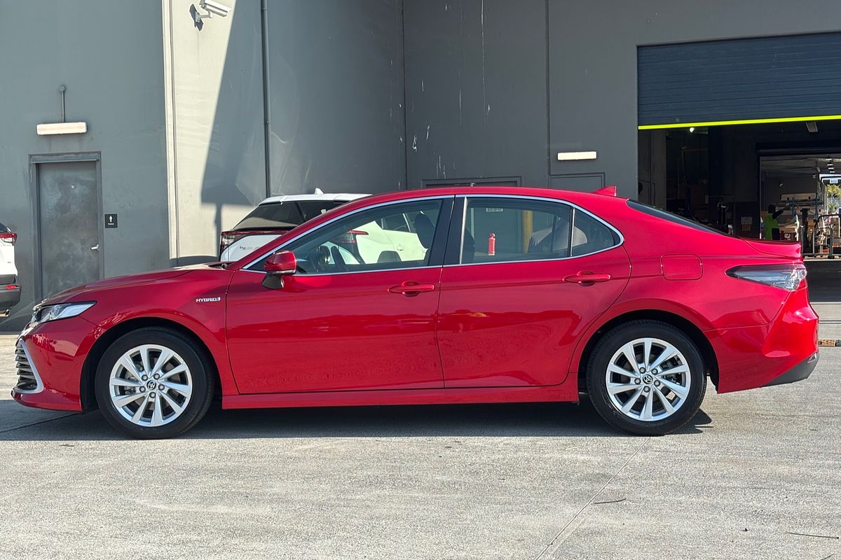 2024 Toyota Camry Ascent AXVH70R