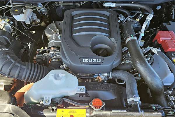 2025 Isuzu D-MAX SX High Ride Rear Wheel Drive