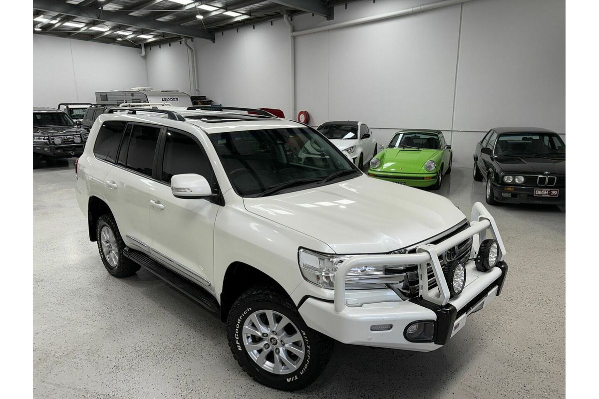 2017 Toyota Landcruiser Sahara VDJ200R