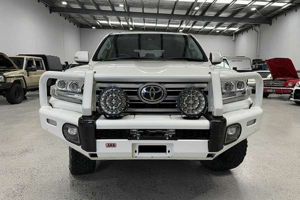 2017 Toyota Landcruiser Sahara VDJ200R