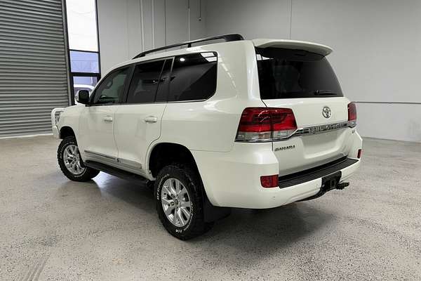 2017 Toyota Landcruiser Sahara VDJ200R