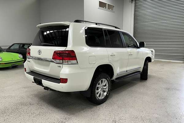 2017 Toyota Landcruiser Sahara VDJ200R