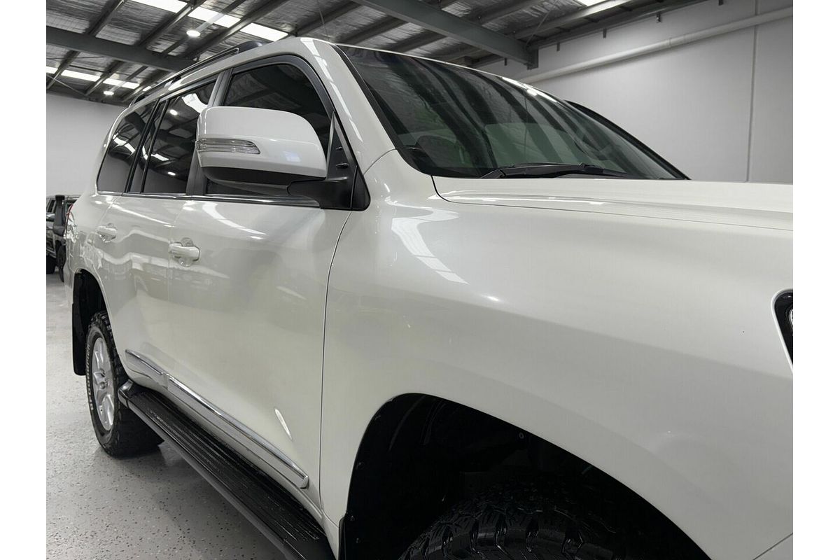 2017 Toyota Landcruiser Sahara VDJ200R