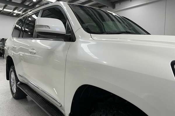 2017 Toyota Landcruiser Sahara VDJ200R