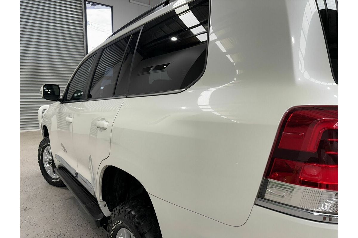 2017 Toyota Landcruiser Sahara VDJ200R