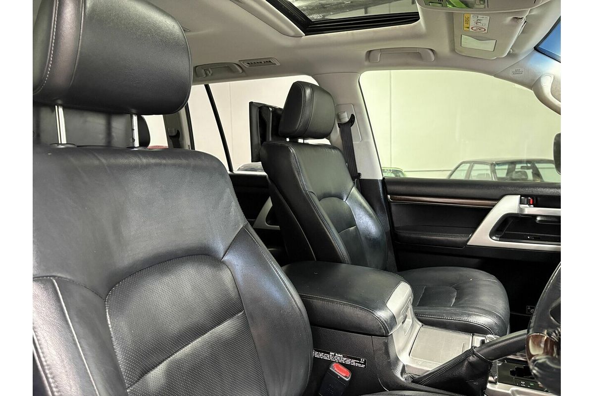 2017 Toyota Landcruiser Sahara VDJ200R