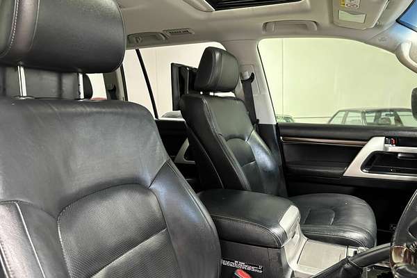 2017 Toyota Landcruiser Sahara VDJ200R