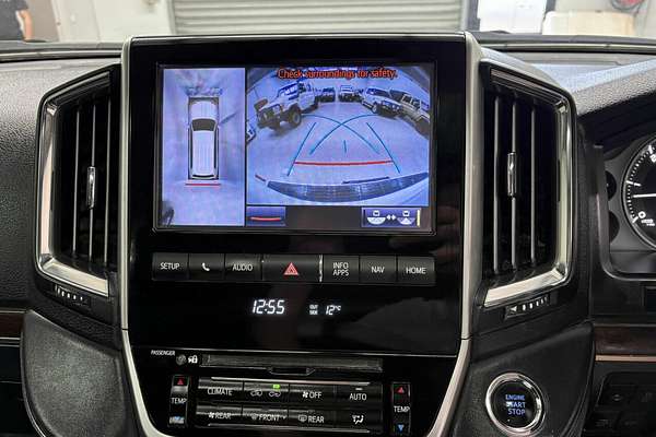 2017 Toyota Landcruiser Sahara VDJ200R