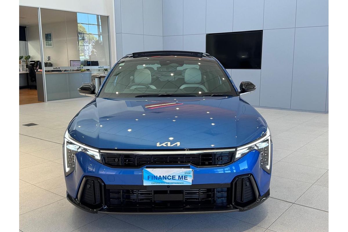 2024 Kia K4 GT-Line CL4m