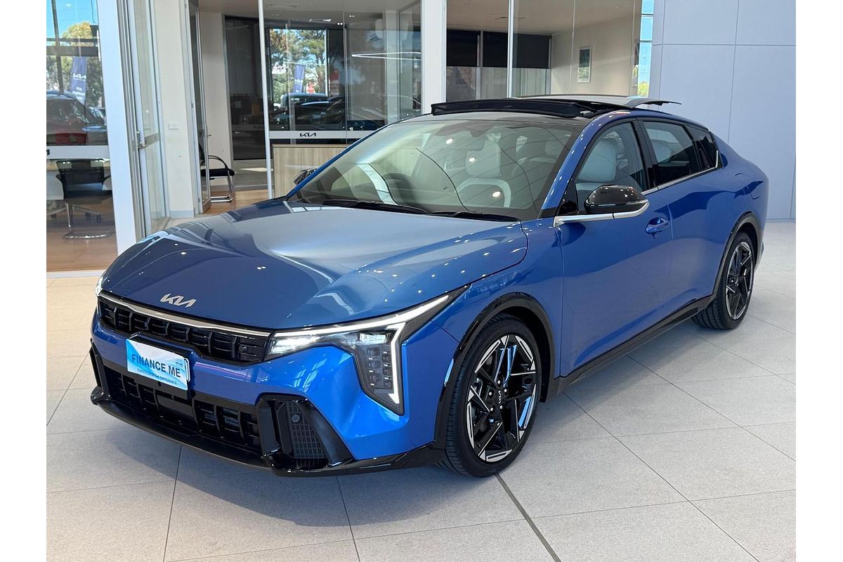 2024 Kia K4 GT-Line CL4m