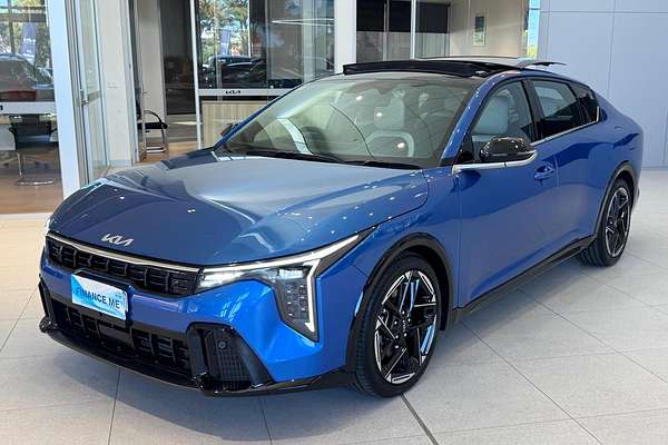 2024 Kia K4 GT-Line CL4m