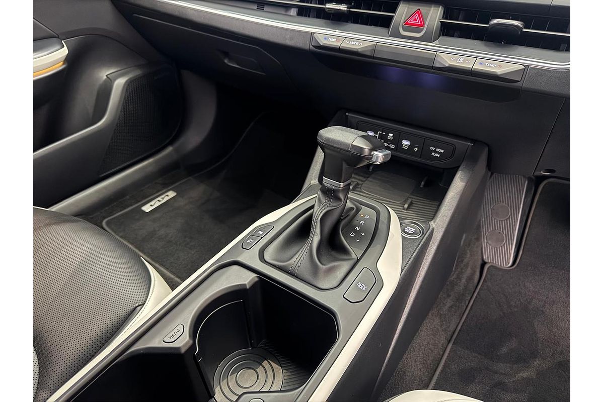 2024 Kia K4 GT-Line CL4m