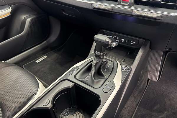 2024 Kia K4 GT-Line CL4m