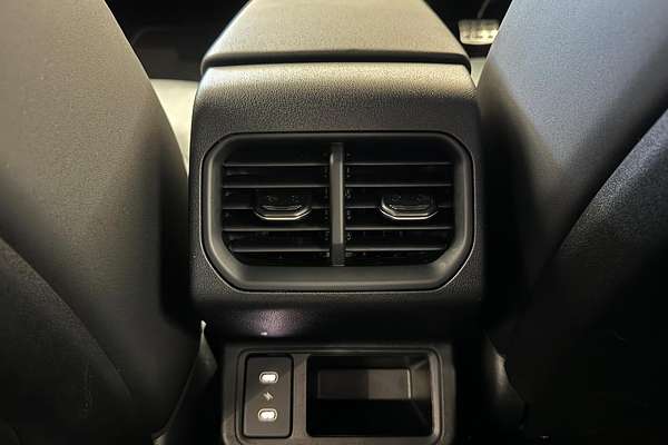 2024 Kia K4 GT-Line CL4m