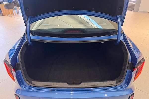 2024 Kia K4 GT-Line CL4m