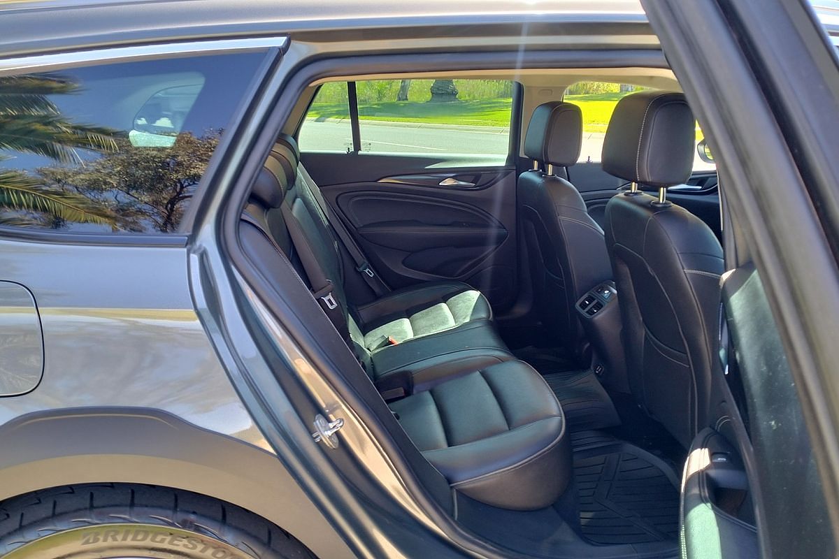 2018 Holden Calais V ZB