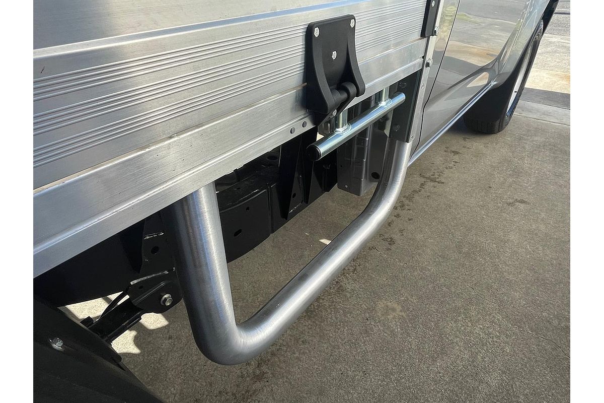 2025 Isuzu D-MAX SX High Ride Rear Wheel Drive