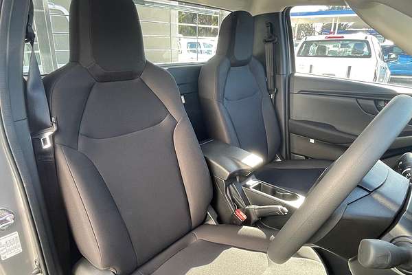 2025 Isuzu D-MAX SX High Ride Rear Wheel Drive