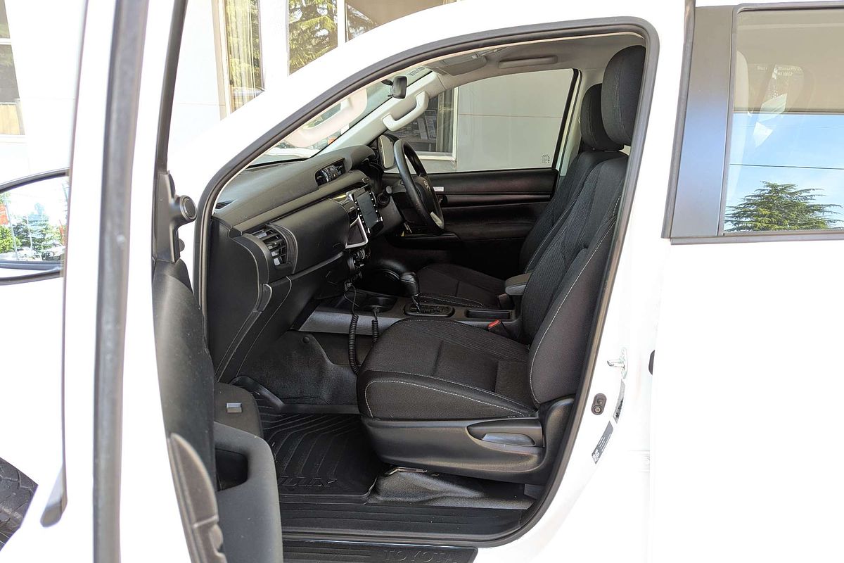 2023 Toyota Hilux SR GUN126R 4X4