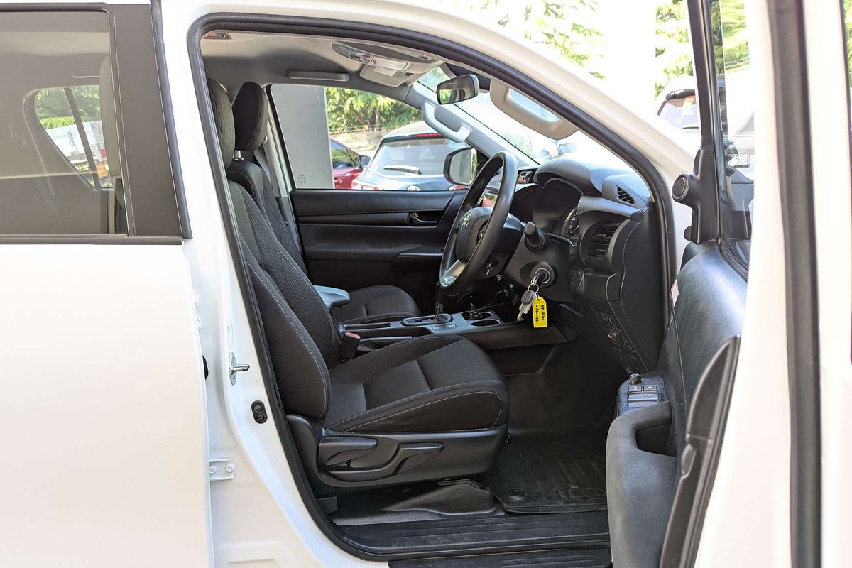 2023 Toyota Hilux SR GUN126R 4X4