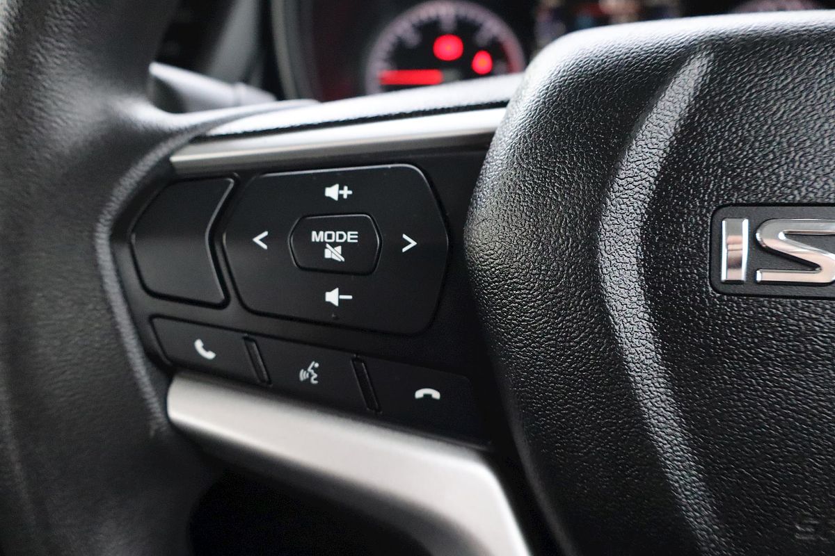 2020 Isuzu D-MAX SX High Ride Rear Wheel Drive