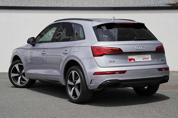 2023 Audi Q5 55 TFSI e S line FY