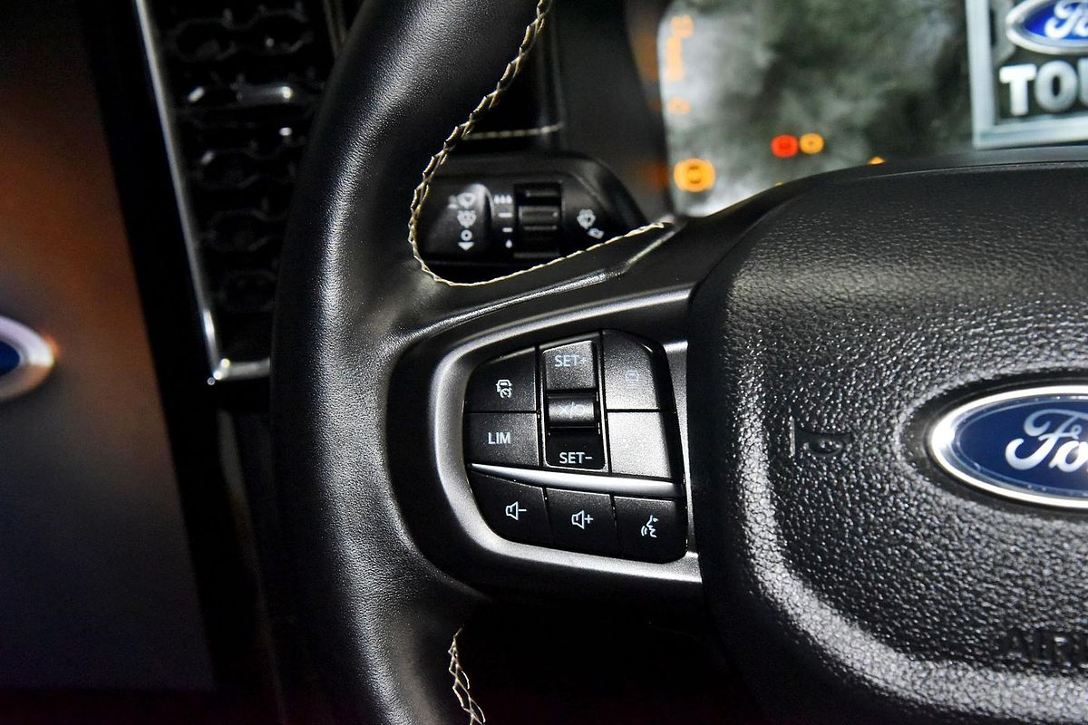 2025 Ford Ranger Platinum 4X4 3.0L