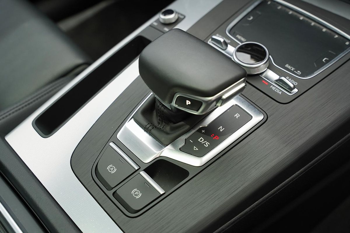 2019 Audi Q5 40 TDI sport FY