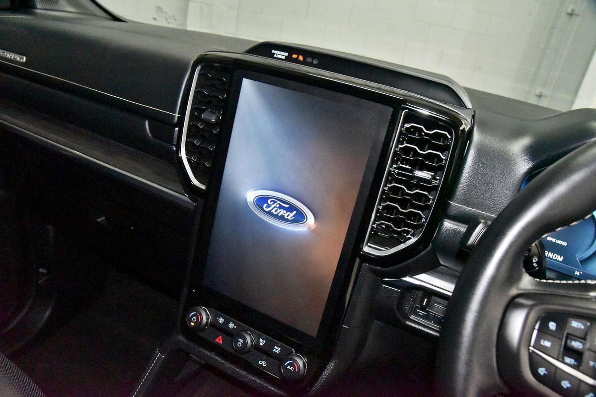 2025 Ford Ranger Platinum 4X4 3.0L