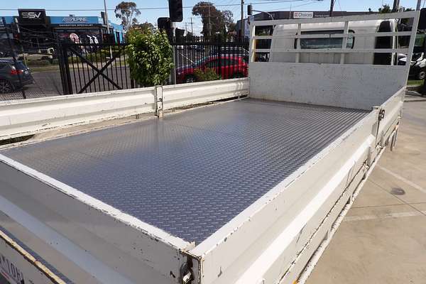 2023 Hino 300 Series 616 4x2 MWB