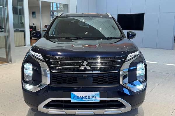 2024 Mitsubishi Outlander LS ZM