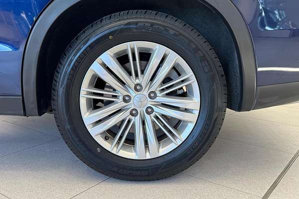 2024 Mitsubishi Outlander LS ZM