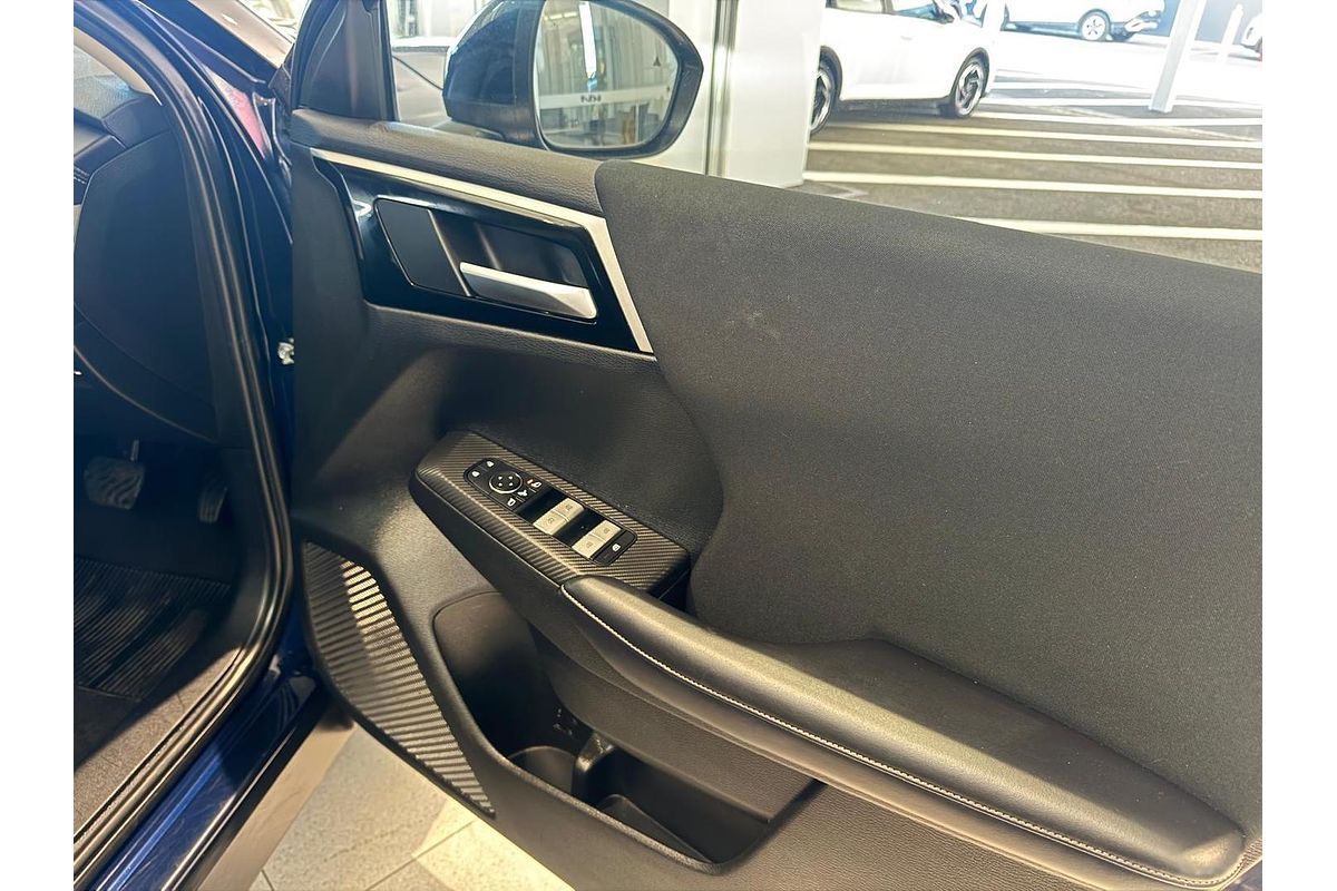 2024 Mitsubishi Outlander LS ZM