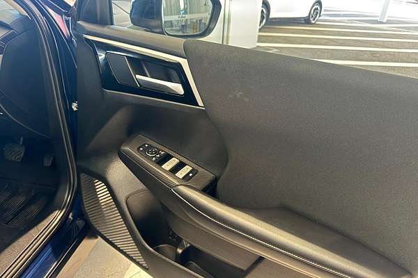 2024 Mitsubishi Outlander LS ZM