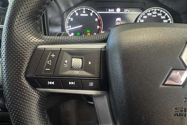 2024 Mitsubishi Outlander LS ZM