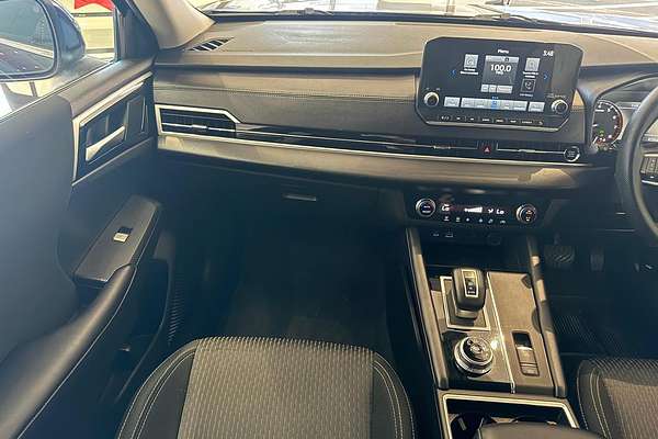 2024 Mitsubishi Outlander LS ZM