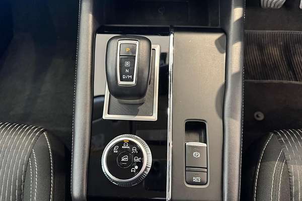 2024 Mitsubishi Outlander LS ZM