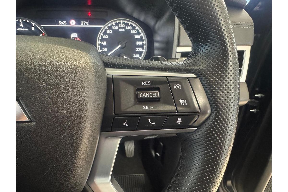 2024 Mitsubishi Outlander LS ZM