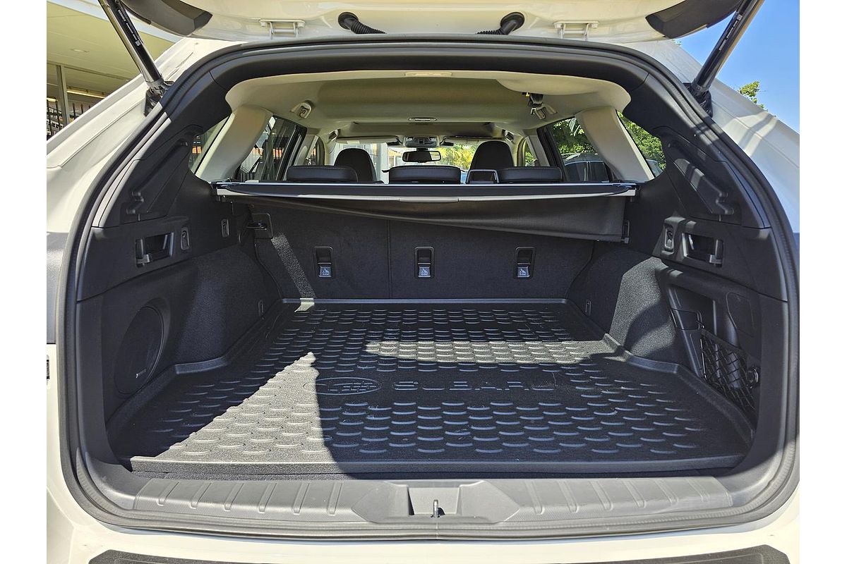 2025 Subaru Outback AWD Touring XT 6GEN