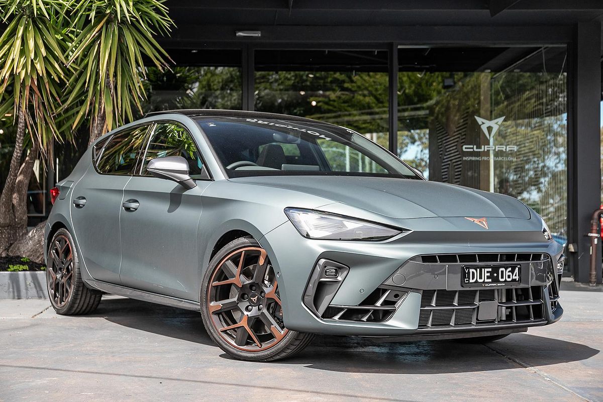 2025 CUPRA Leon VZx KL