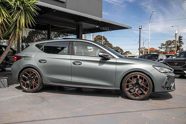 2025 CUPRA Leon VZx KL