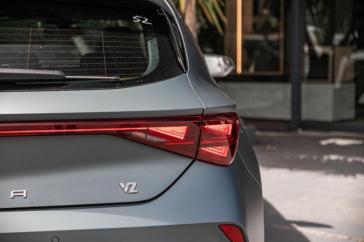 2025 CUPRA Leon VZx KL