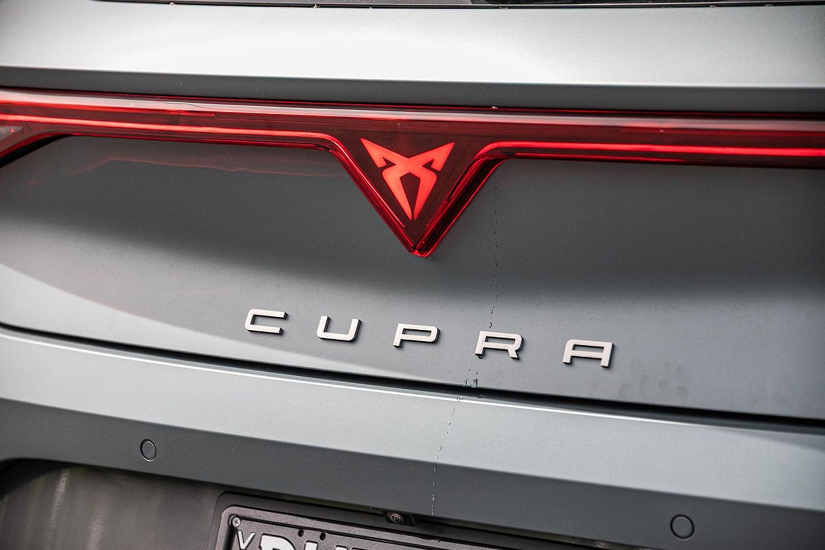 2025 CUPRA Leon VZx KL