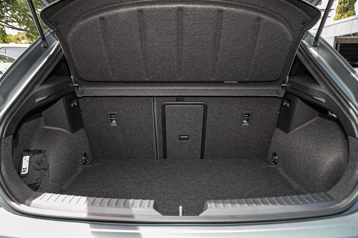 2025 CUPRA Leon VZx KL